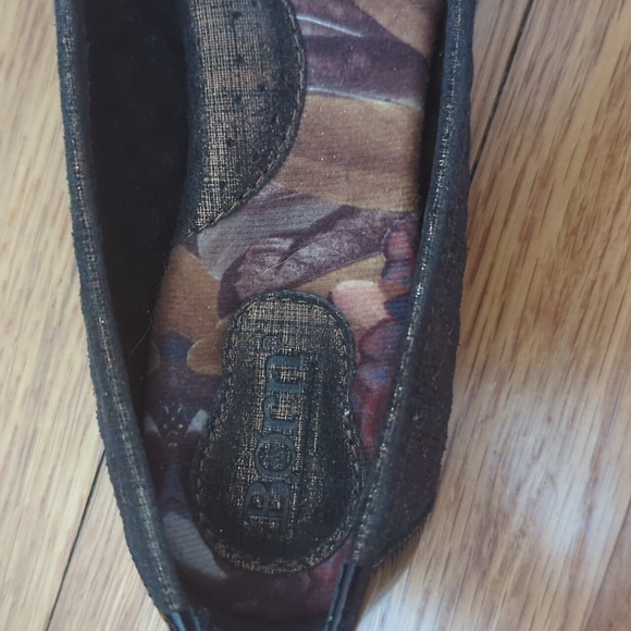 Brand new! Black & Brown Flats, Size 8.5 - Picture 8 of 9